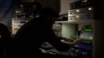 Deep House Hardware Jam – MPC1000, Electribe Sampler, Shruthi-1, Streichfett, Pulse 2, Proteus 2000